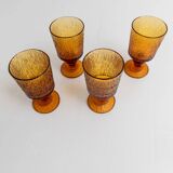 Lot of 4 vintage wine glasses from the 1970s, textured amber on a stem, design by Timo Sarpaneva for Iittala.