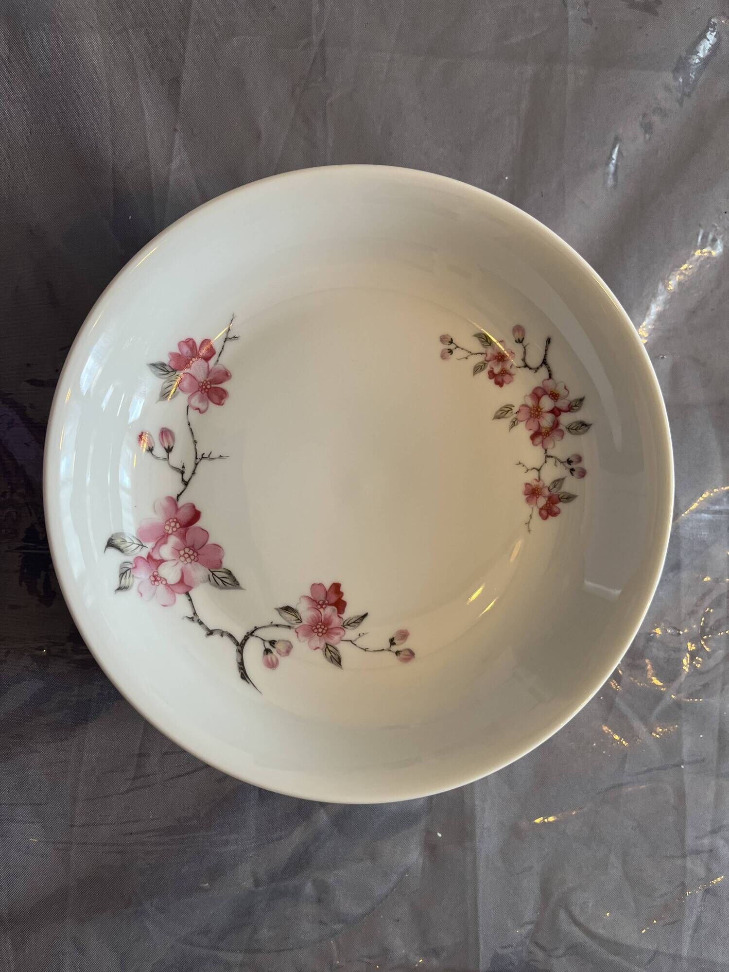 Set of 6 deep plates