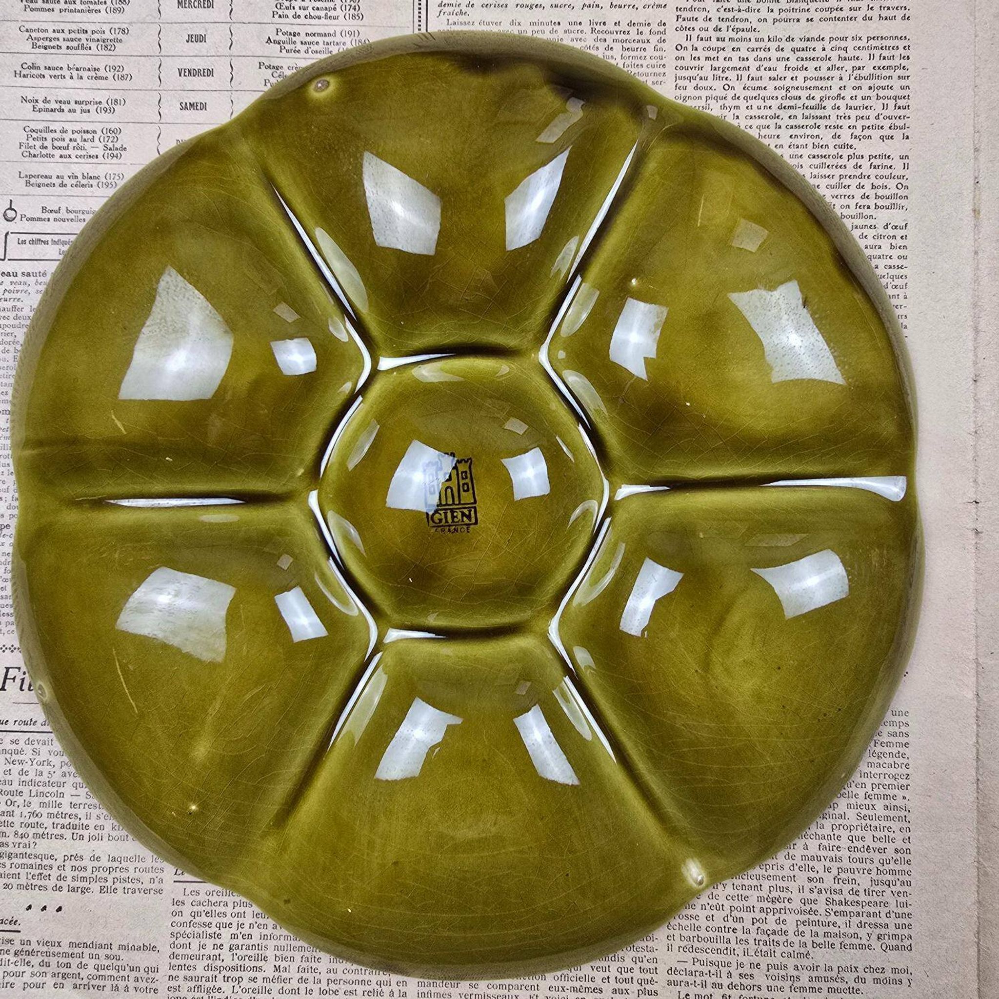 Vintage oyster service Gien – 6 plates, serving dish, ramekin and small bowl