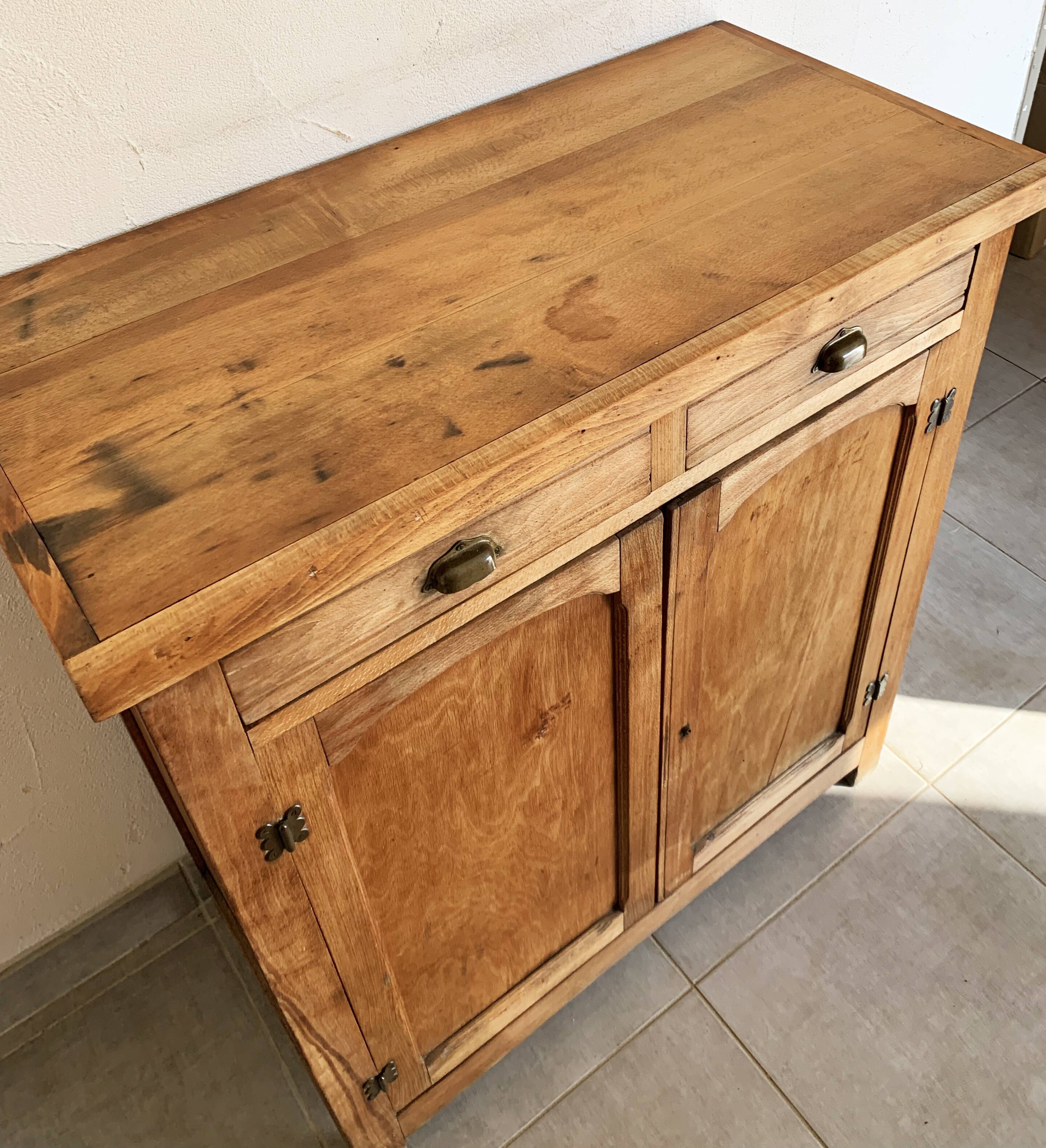 Vintage Parisian buffet in solid oak from the 60s