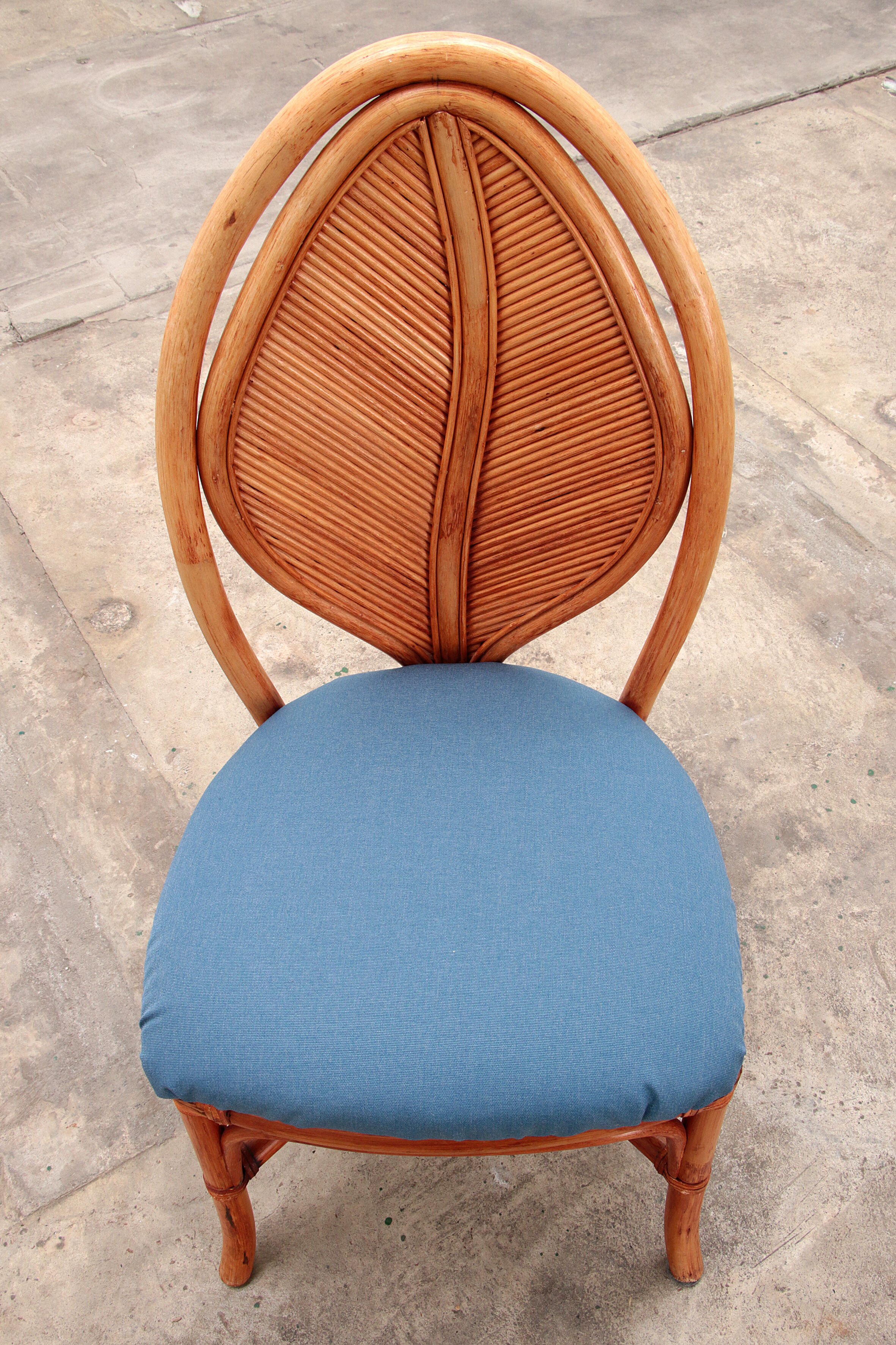 Bohemian bamboo mcguire dining table set with 6 palm leaf chairs, 1960 france.