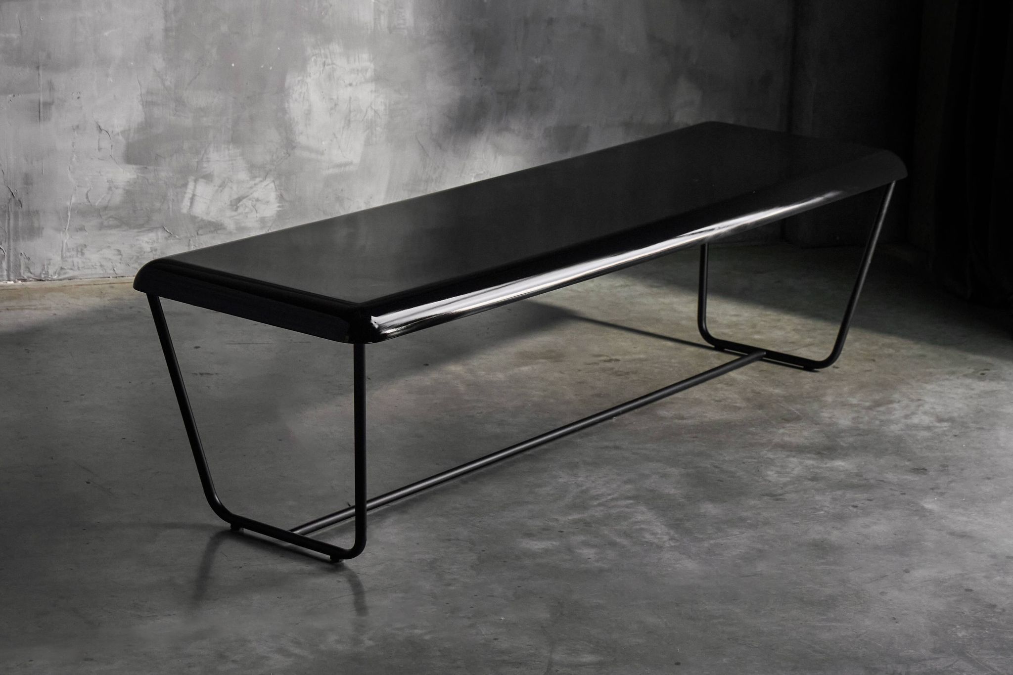 Table console DC204 par Vincenzo De Cotiis, Italie, 2006
