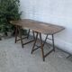 Bureau, planche et tréteaux