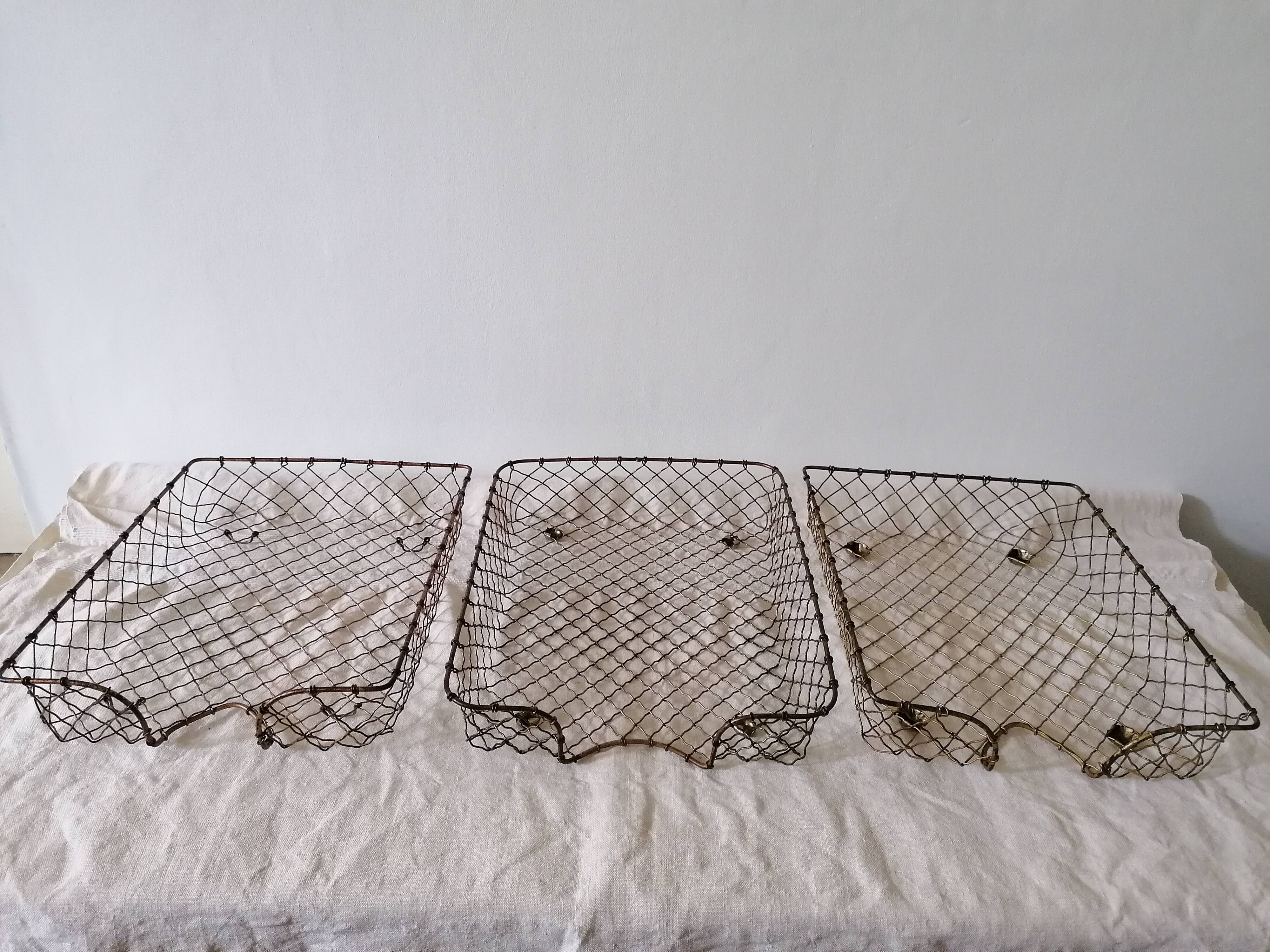 Brass administrative panière