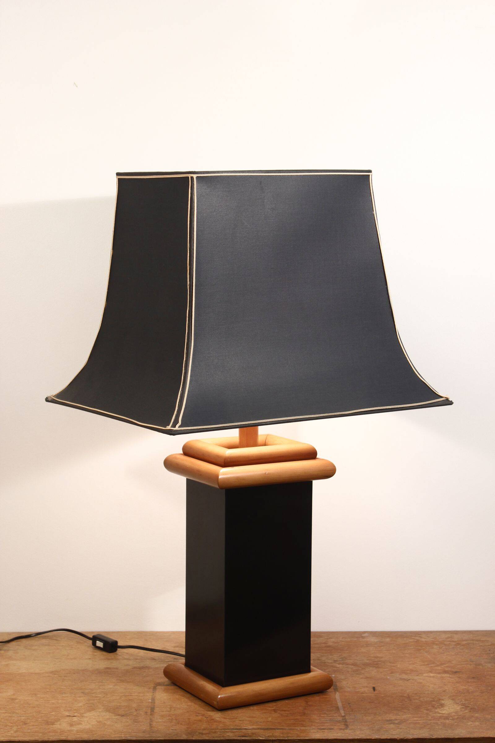Grande lampe à poser vintage pagode inspiration Japonaise 1970s