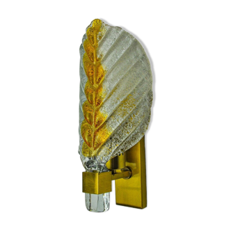 Applique "feuille" encastrable par Mazzega, verre de Murano givré orange, Italie, 1970