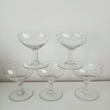 Lot de 5 coupes à champagne en verre gravé feuillage