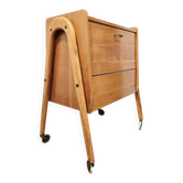 Armoire en bois de style danois des années 1970 sur roues | Table de nuit vintage,