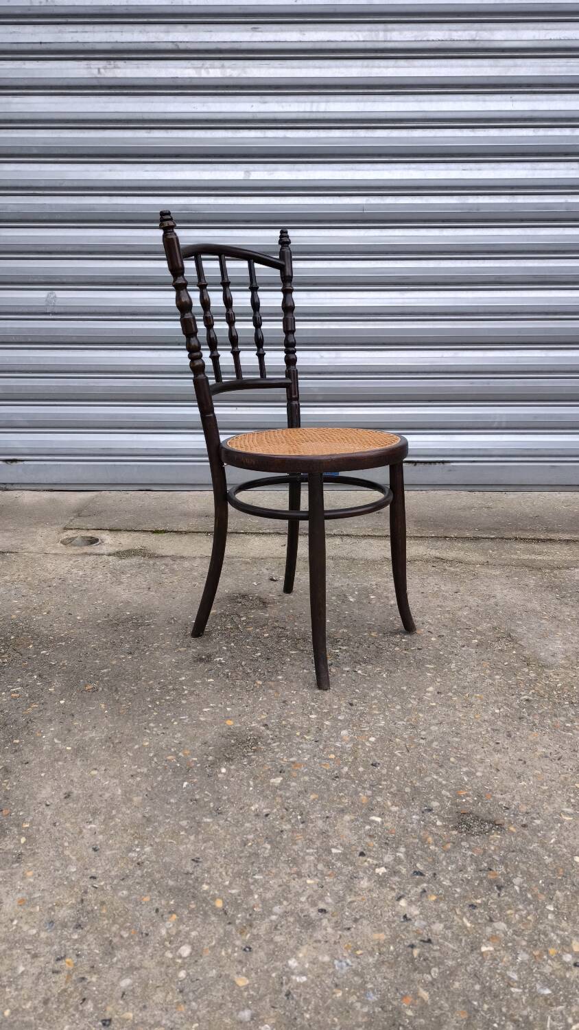 Chaise Mundus de Thonet Vienne Autriche 1925
