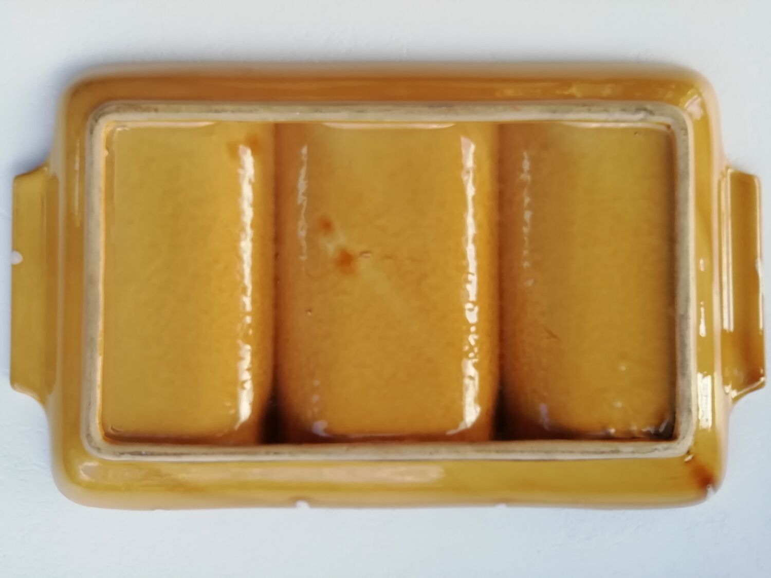 Compartmentalized dish