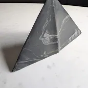 Geometric ceramic vase, mixed clay in IKEBANA & brutalist style