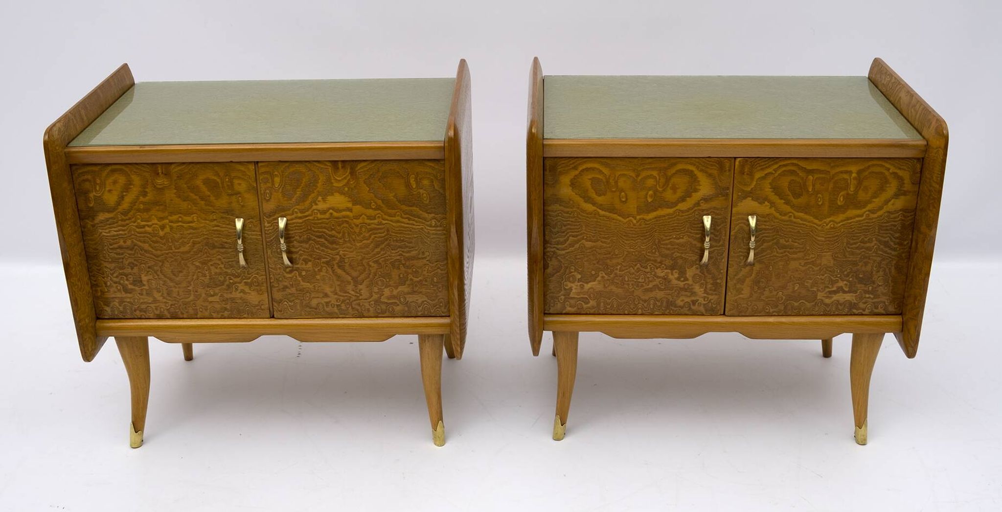 Pair of Art Deco Italian Bedside Tables White Ash Briar, 1920s