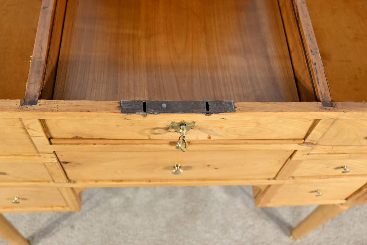 Small Dressing Table in Solid Cherry, Louis XVI Period – Late 18th Century