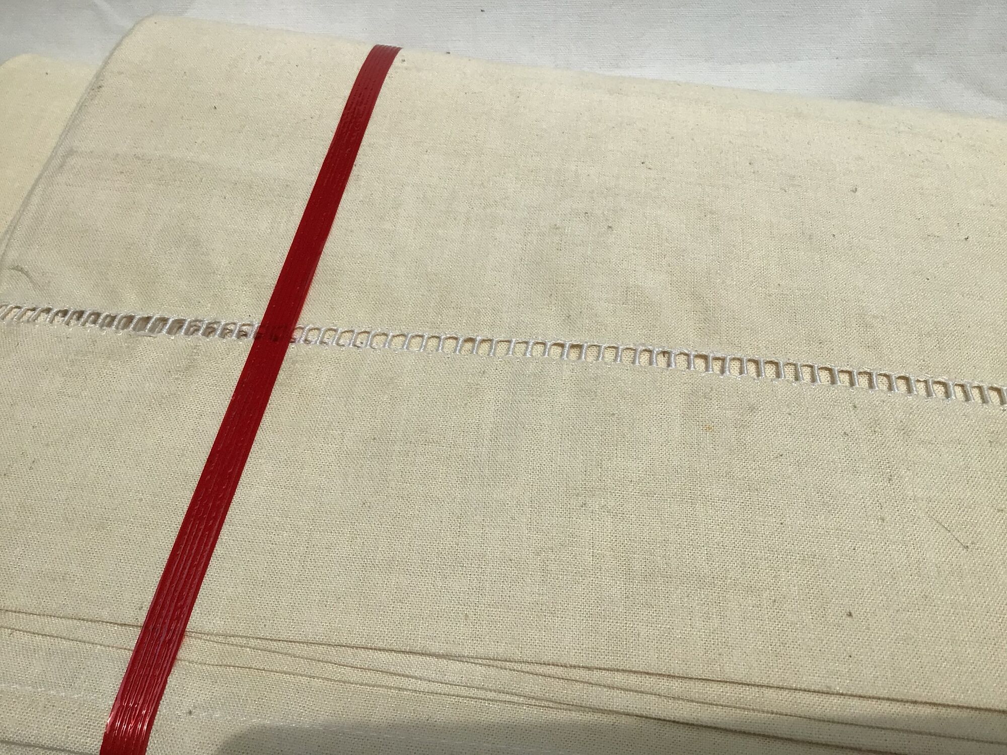 Lot 3 new sheets Métis large size
