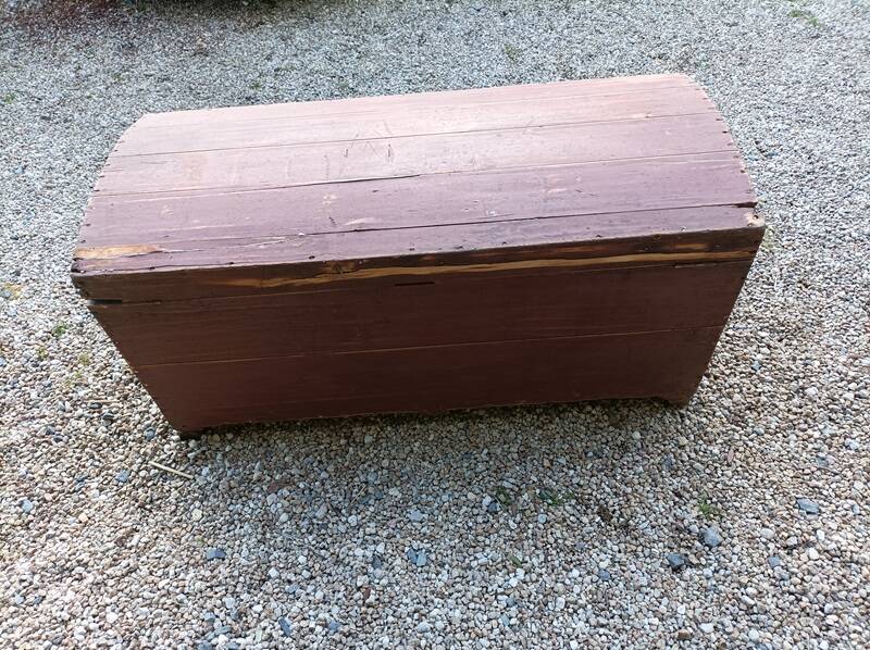 Solid wood trunk box patinated storage box