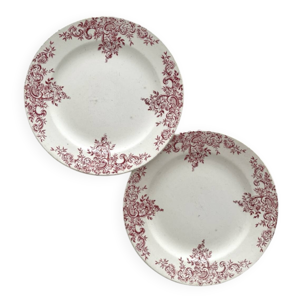 2 assiettes plates terre de fer «&nbsp;Louis XV&nbsp;» Choisy le Roi