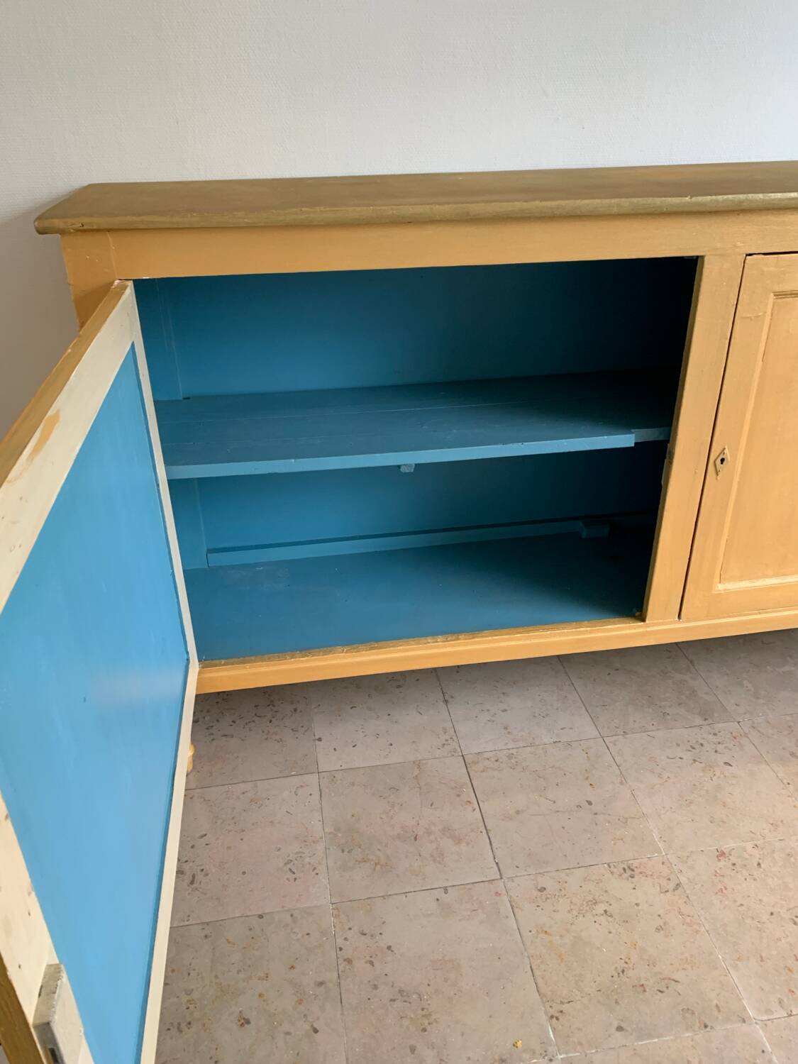 Vintage chest of drawers