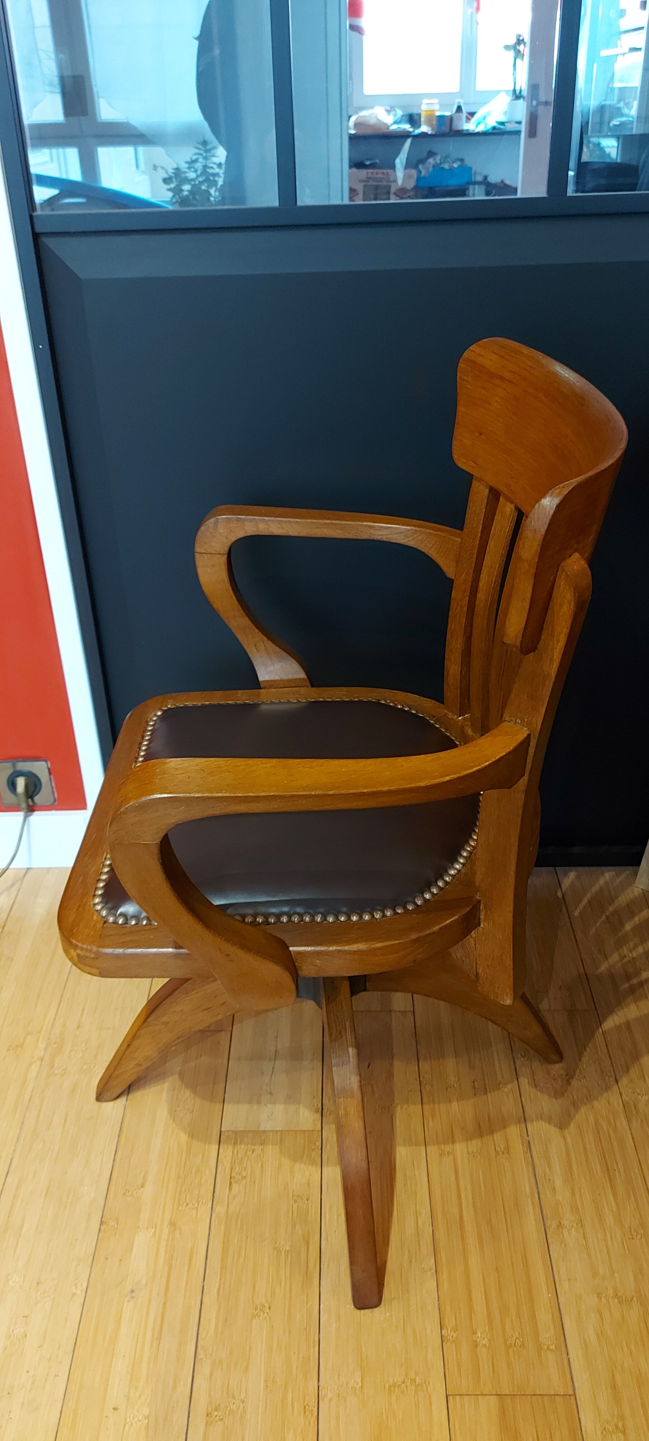 American armchair solid oak and swivel and tilting leather early twentieth fully restored