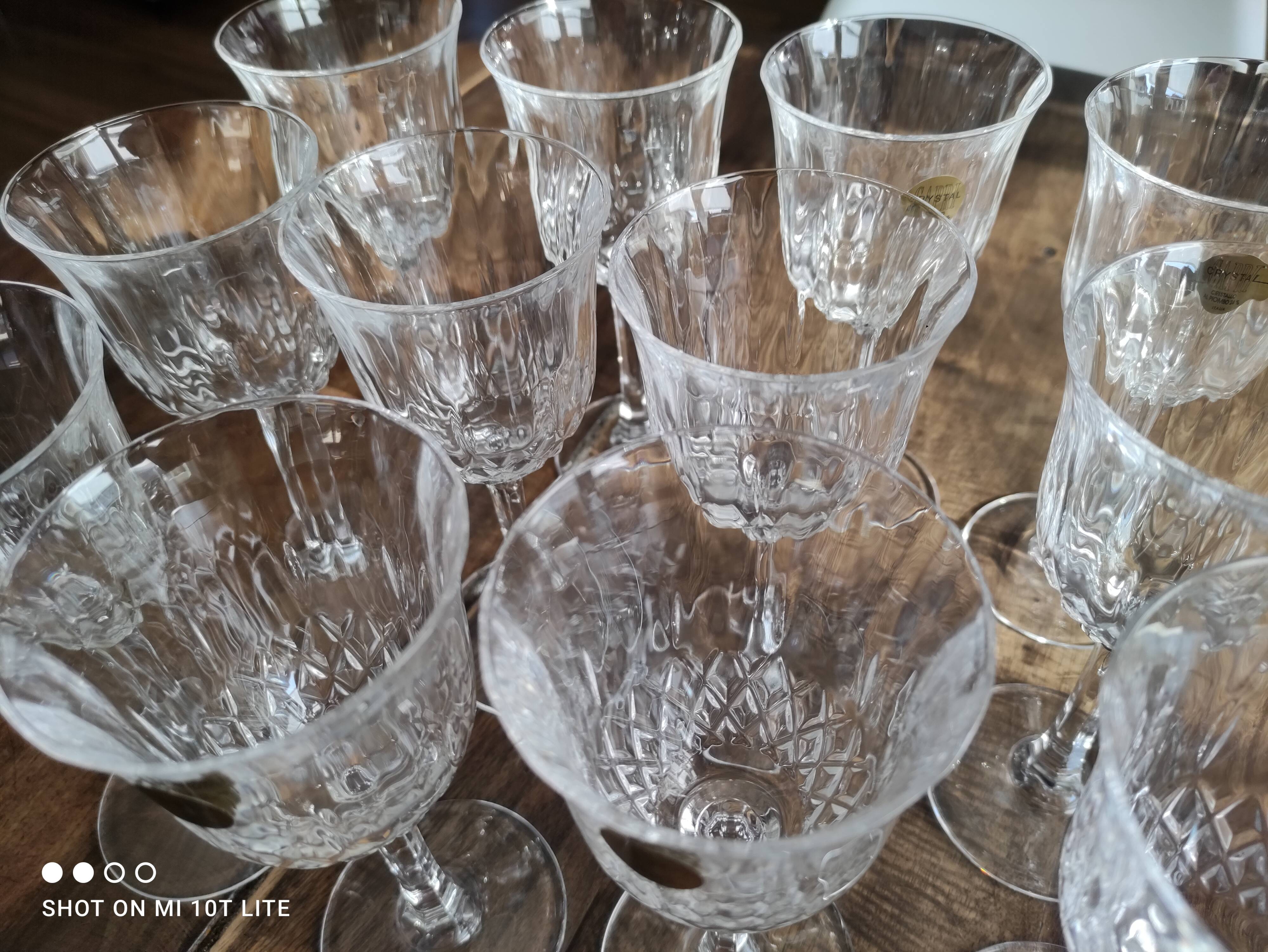 Lot de 12 verres à vin blanc vintage en cristal italien modèle Capri avec boites d'origine