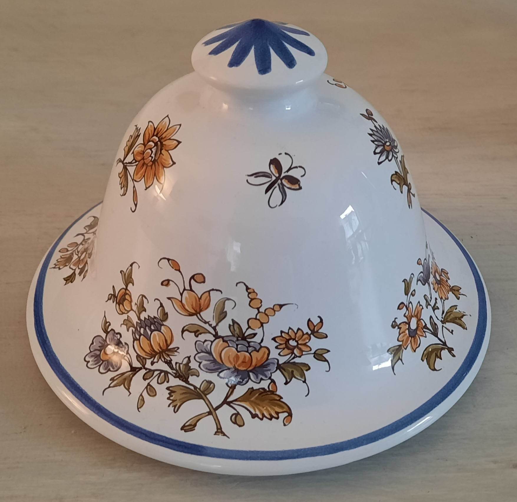 Apothecary pot "mentae" in faience of moustiers