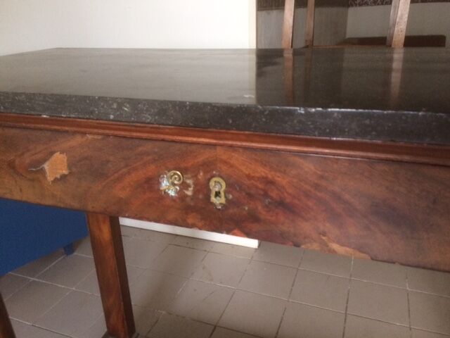 Console column top marble empire