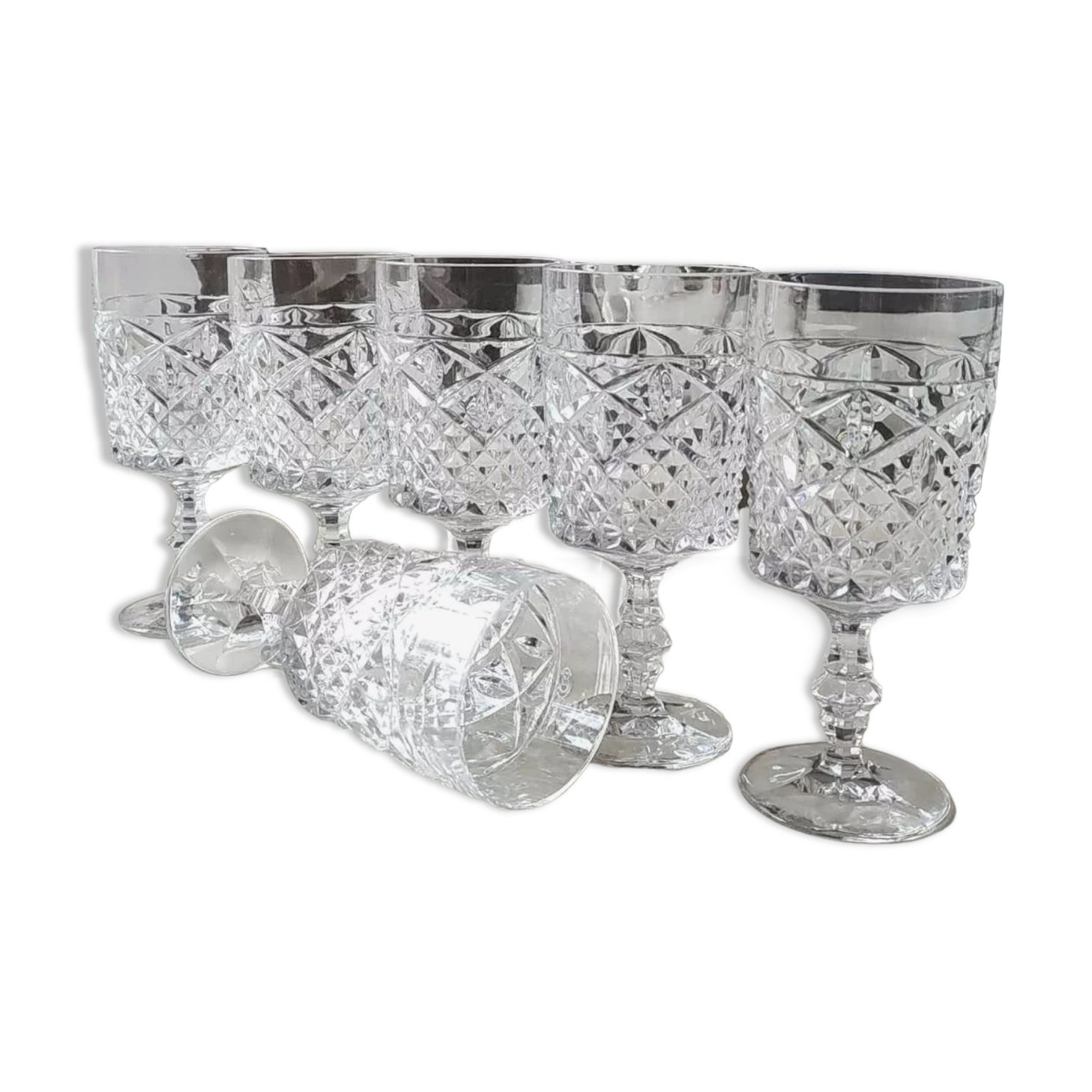 Lot 6 vintage glasses with rectangular crystal stems