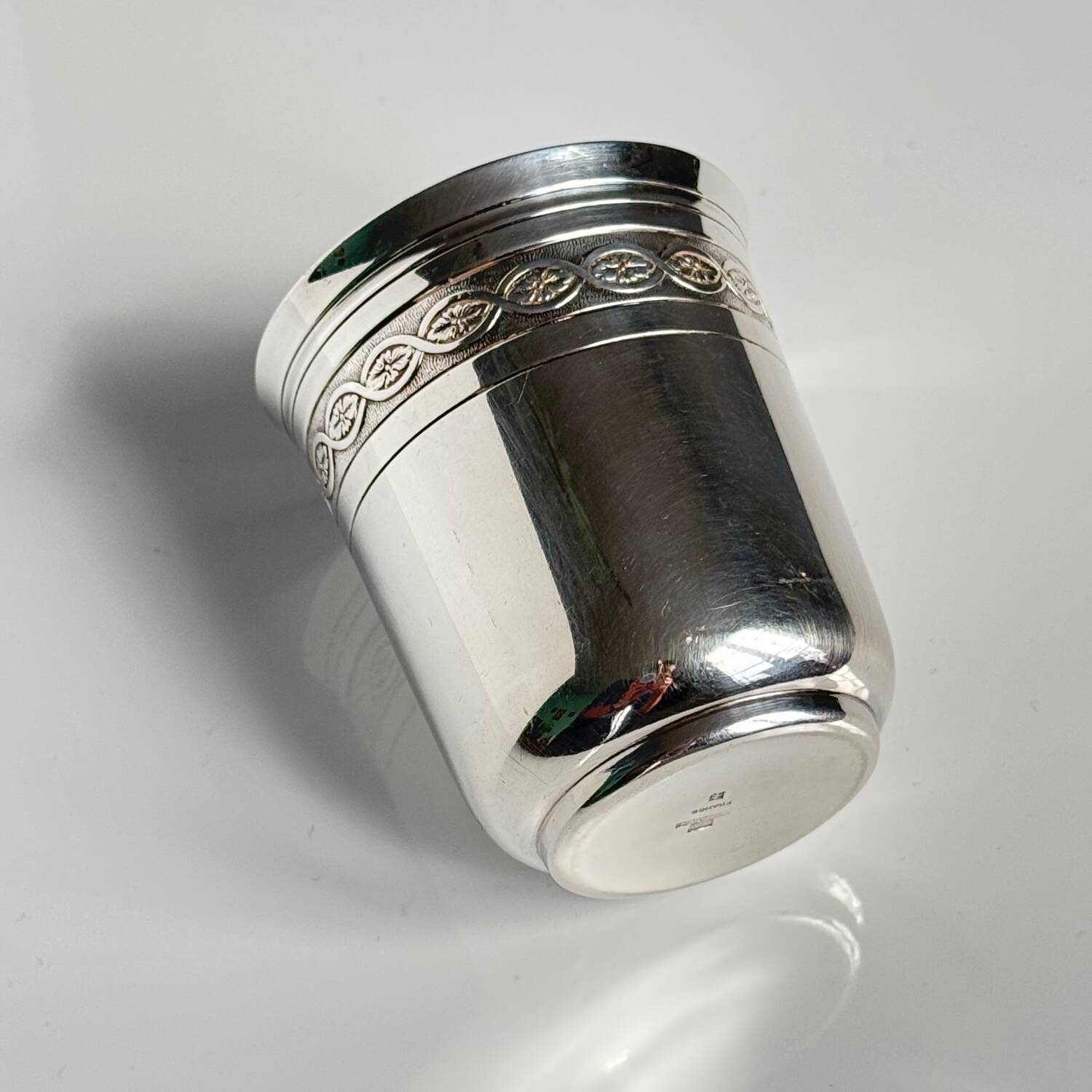 Elegant silver-plated metal cup | Christofle