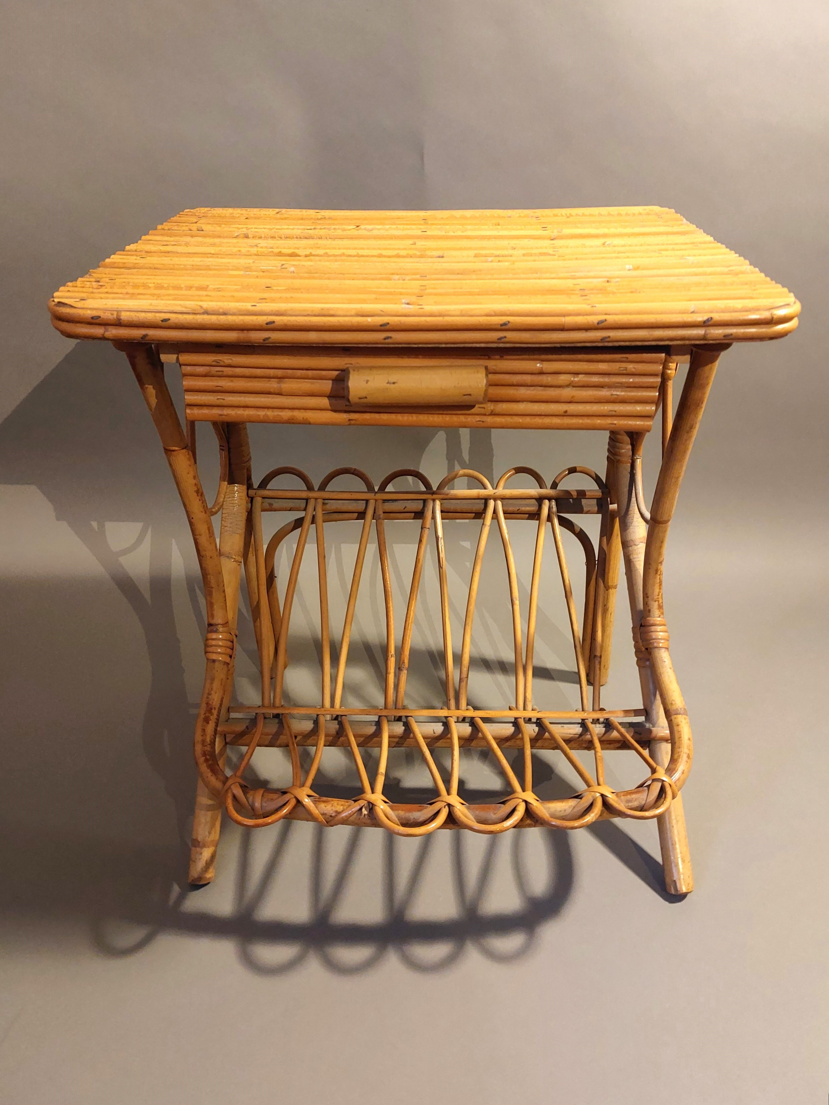 Bedside table magazine rack rattan and bamboo vintage 1960/1970.