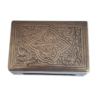 Antique matchbox case in chiseled silver with 3 punches