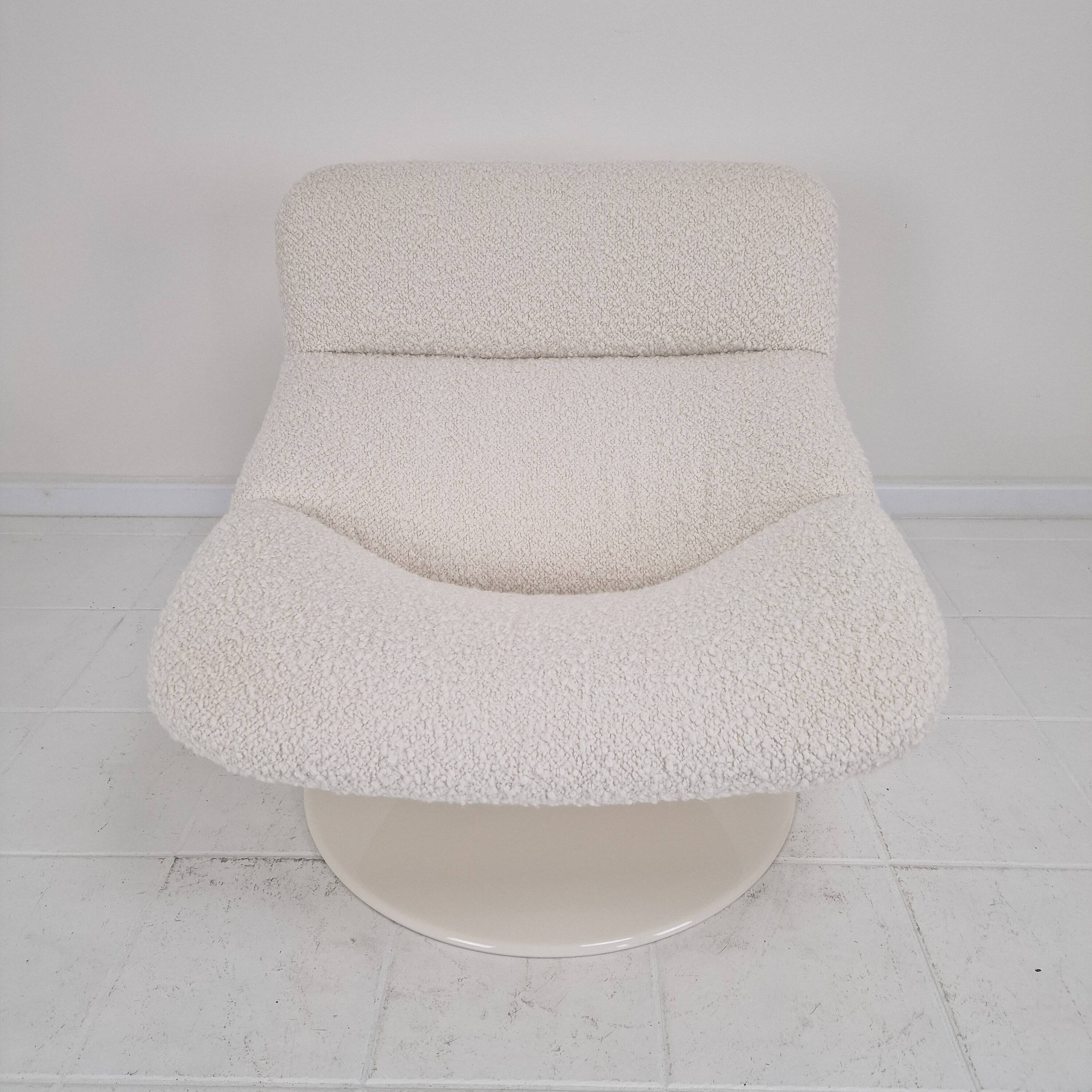 Restored Artifort F518 Lounge Chair by Geoffrey Harcourt in Bouclé Fabric