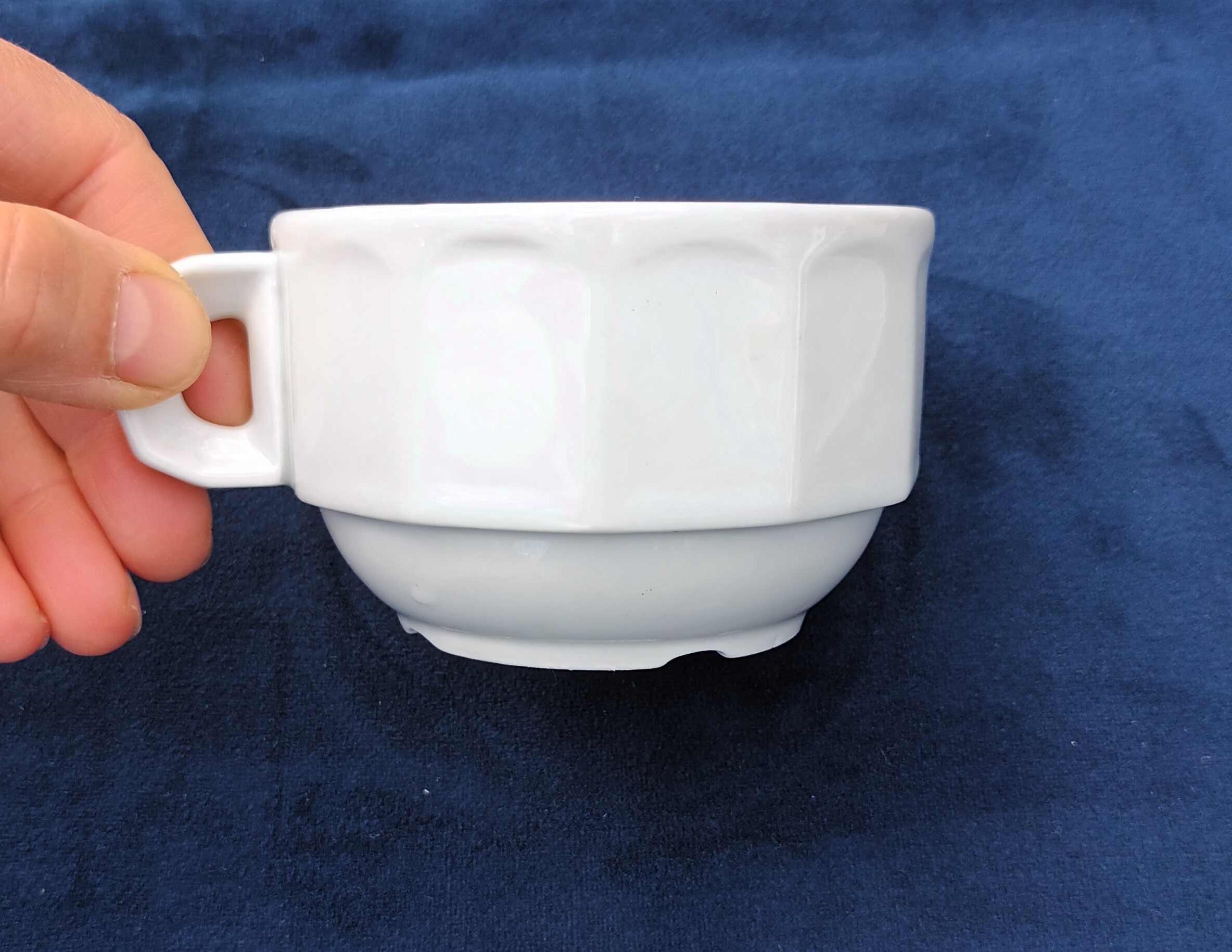 Lot de 6 tasses chocolat bistrot anciennes porcelaine Pillivuyt blanches  20 cl