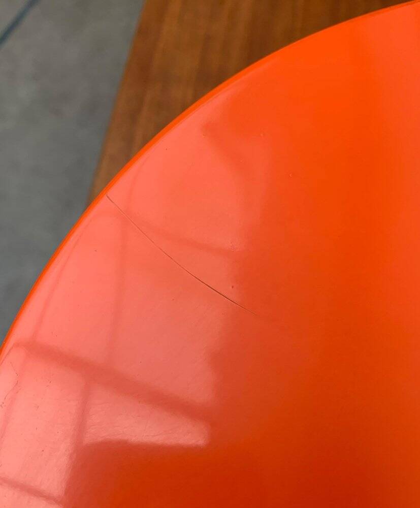 Mid-century minimalist table lamp