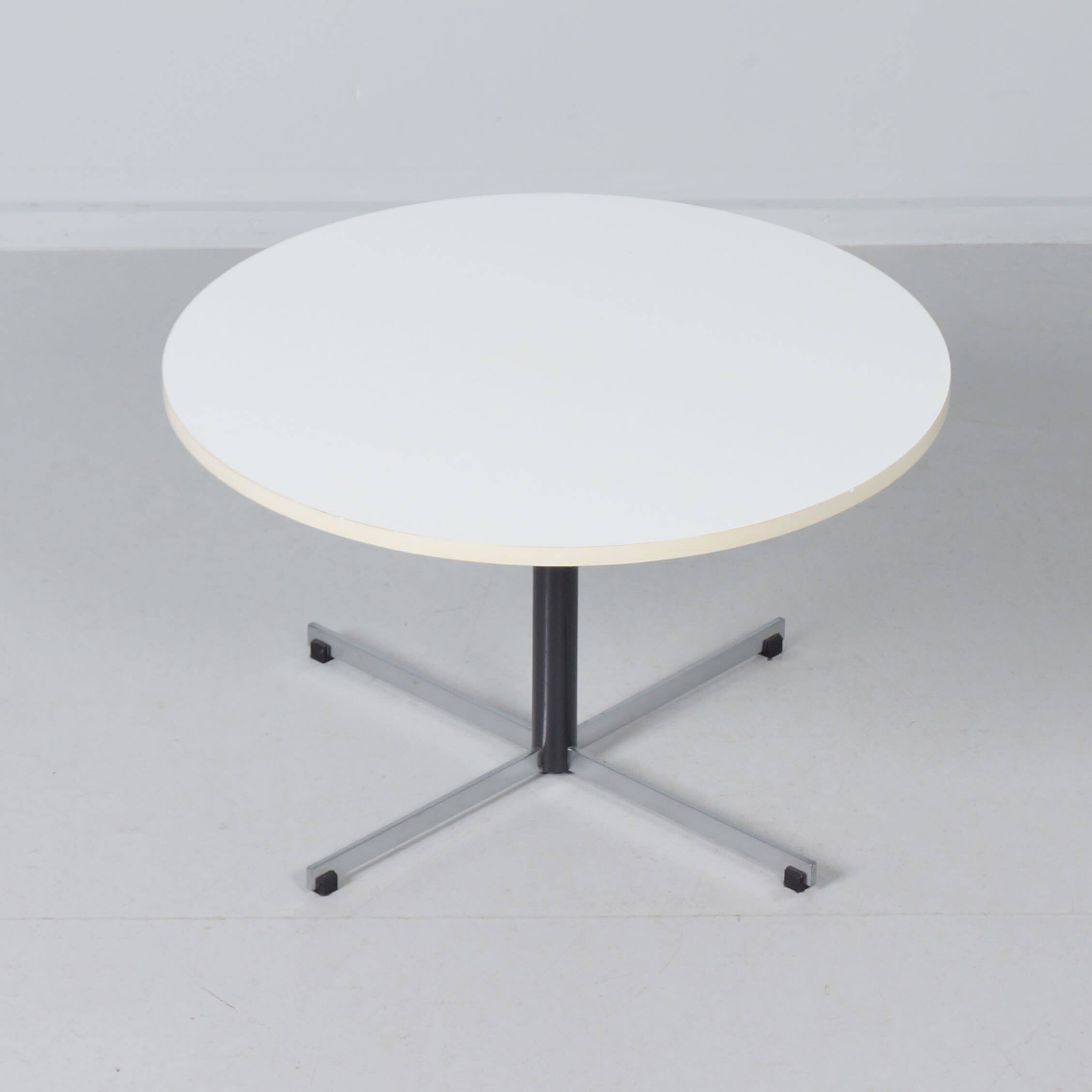 Round model 3696 coffee table by Gispen, 1970s – white melamine top and chrome base