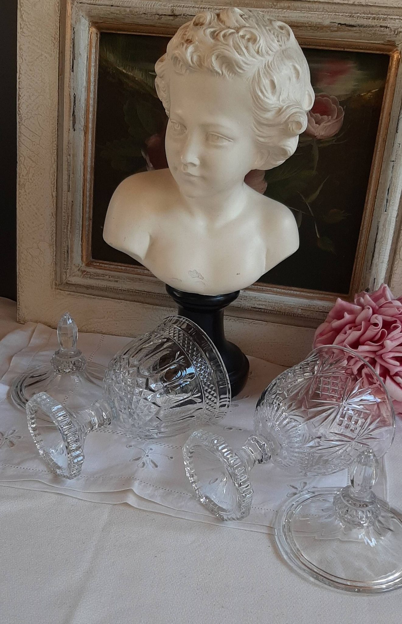 Crystal pot