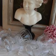 Crystal pot