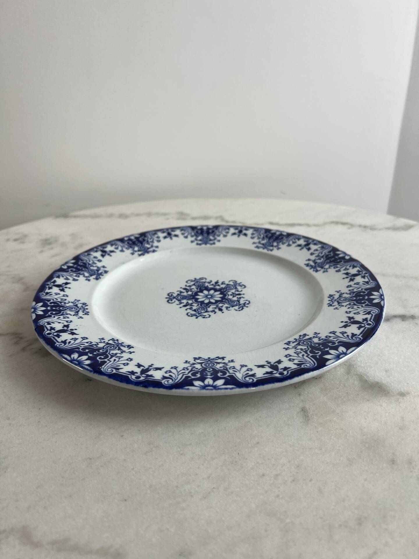 J. Vieillard Bordeaux flat plate 25cm, Rouen (2 units available)