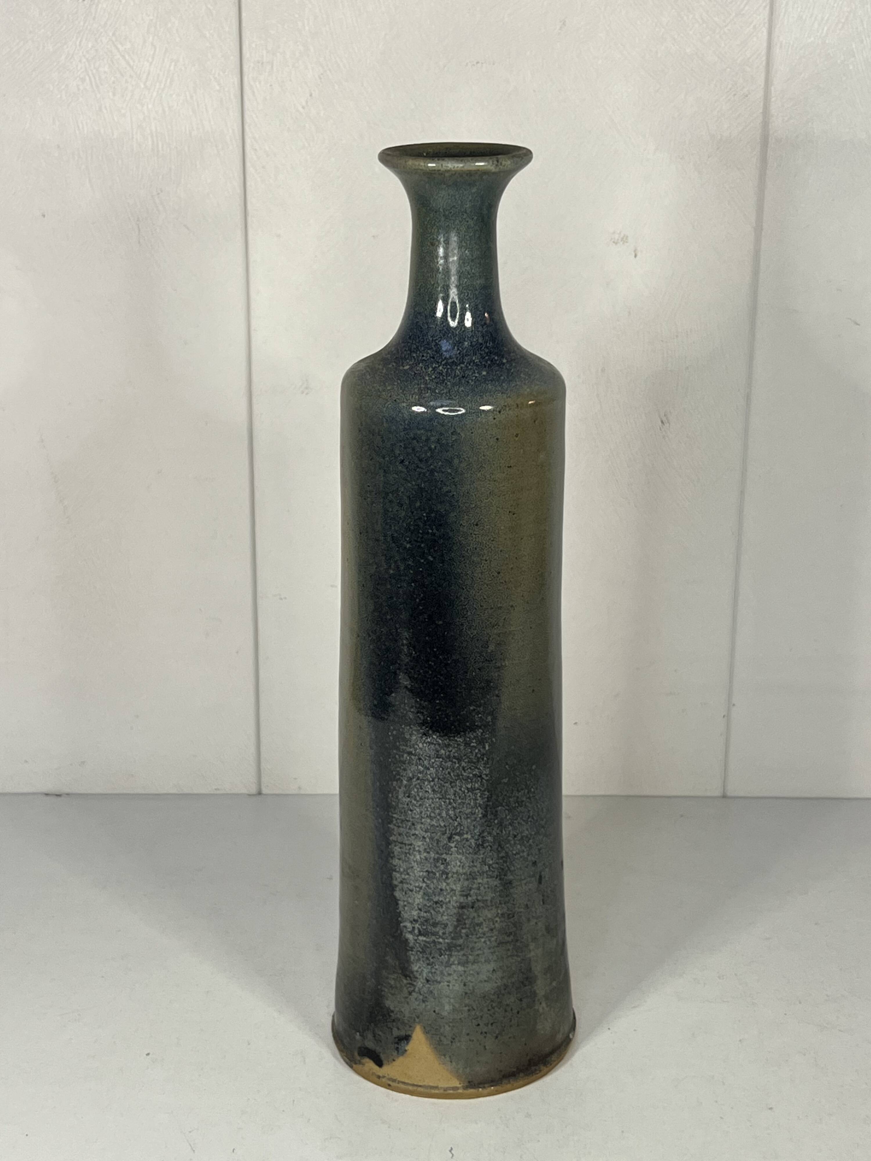 Bottle-shaped vase in glazed stoneware, 20th century design, H: 28cm