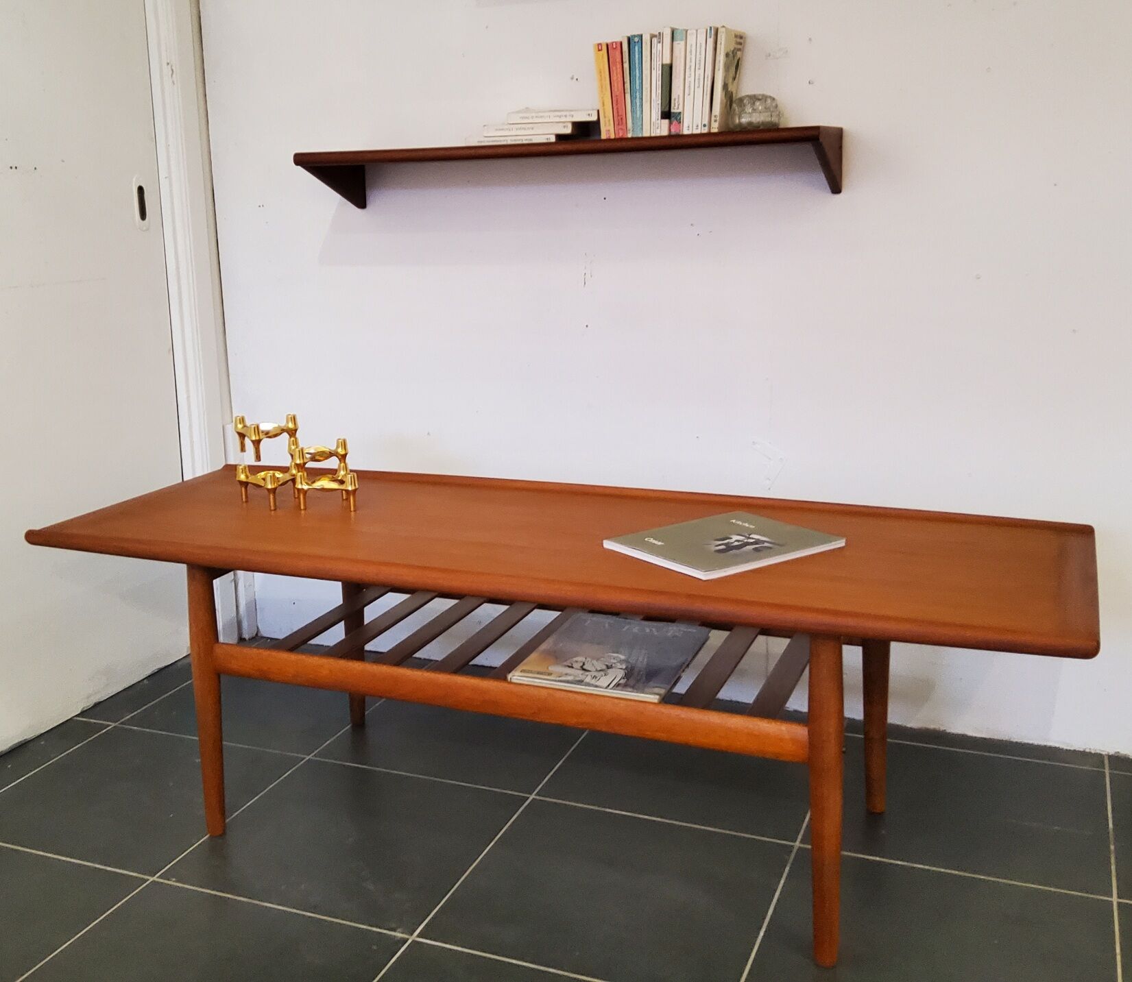 Grete Jalk design coffee table for Glostrup Mobelfabrik Denmark