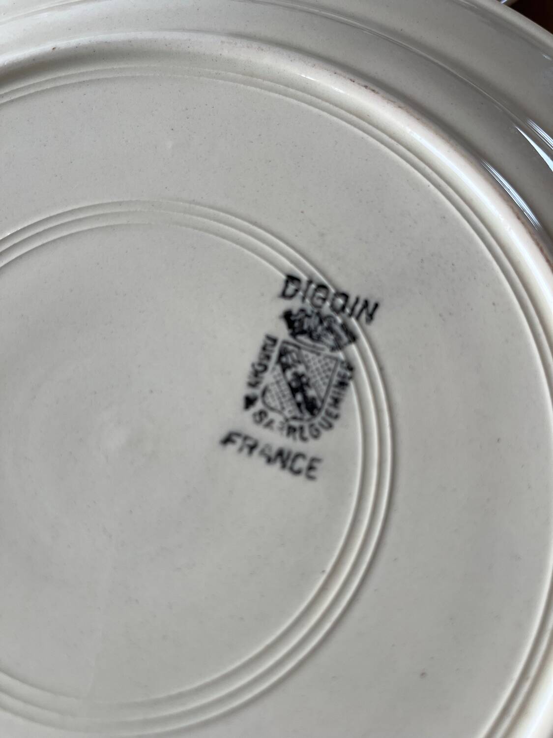 8 very old dinner plates Digoin & Sarreguemines