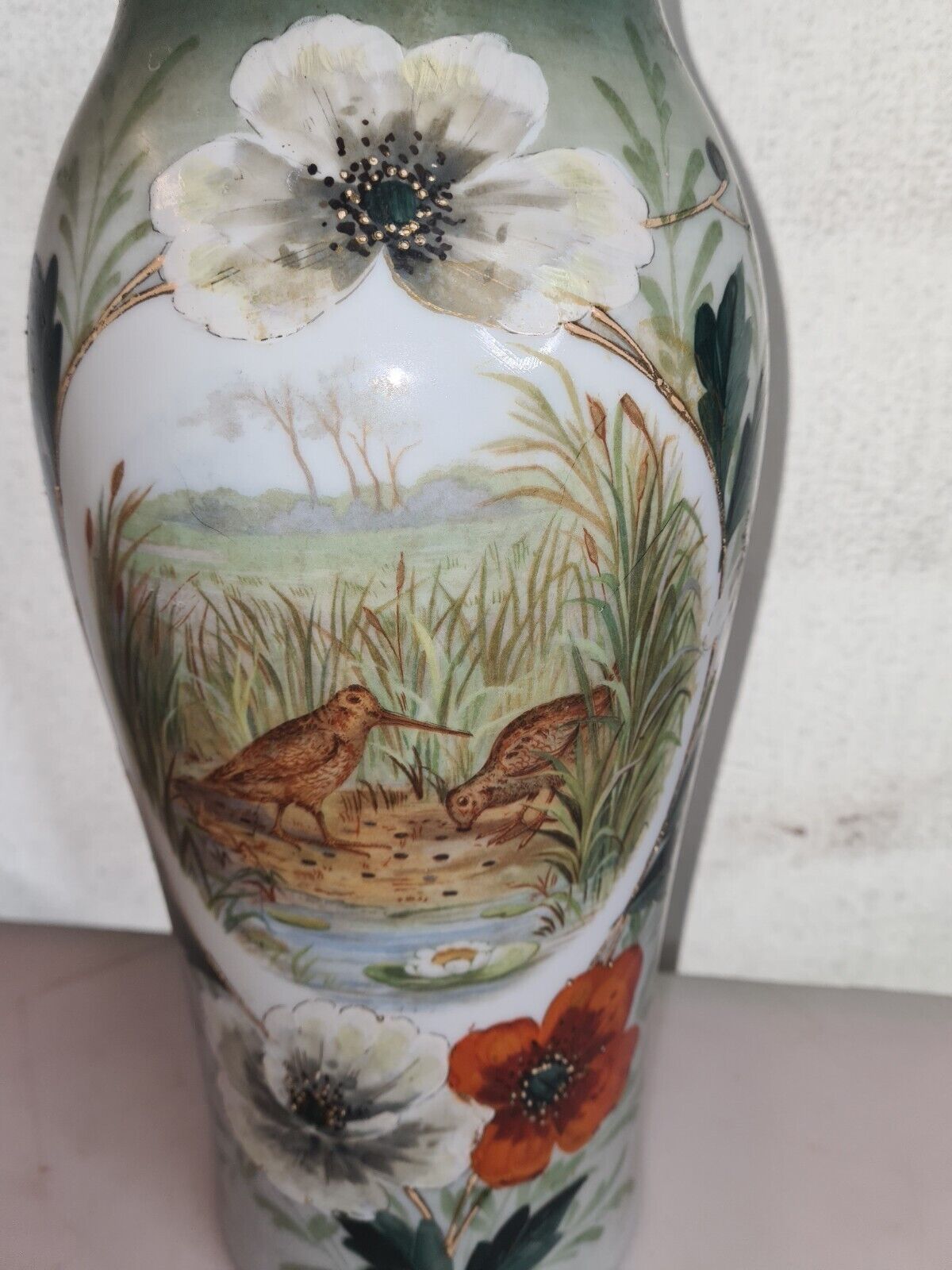 Opaline vase with woodcock