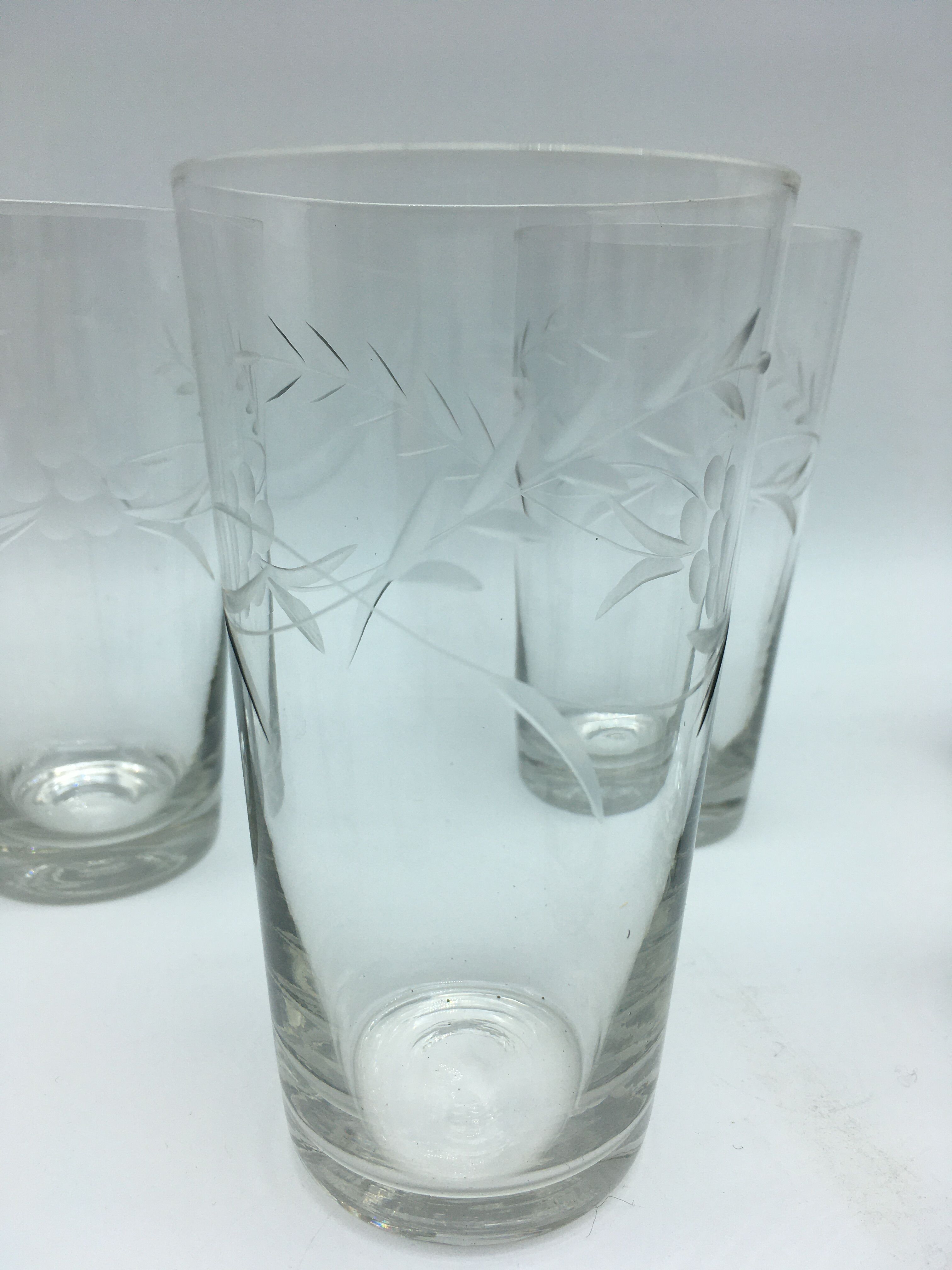 6 glasses to orangeade engraved decoration bunch of grapes.