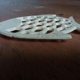 Cast iron underbody fish shape