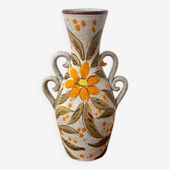 Ancien vase en céramique