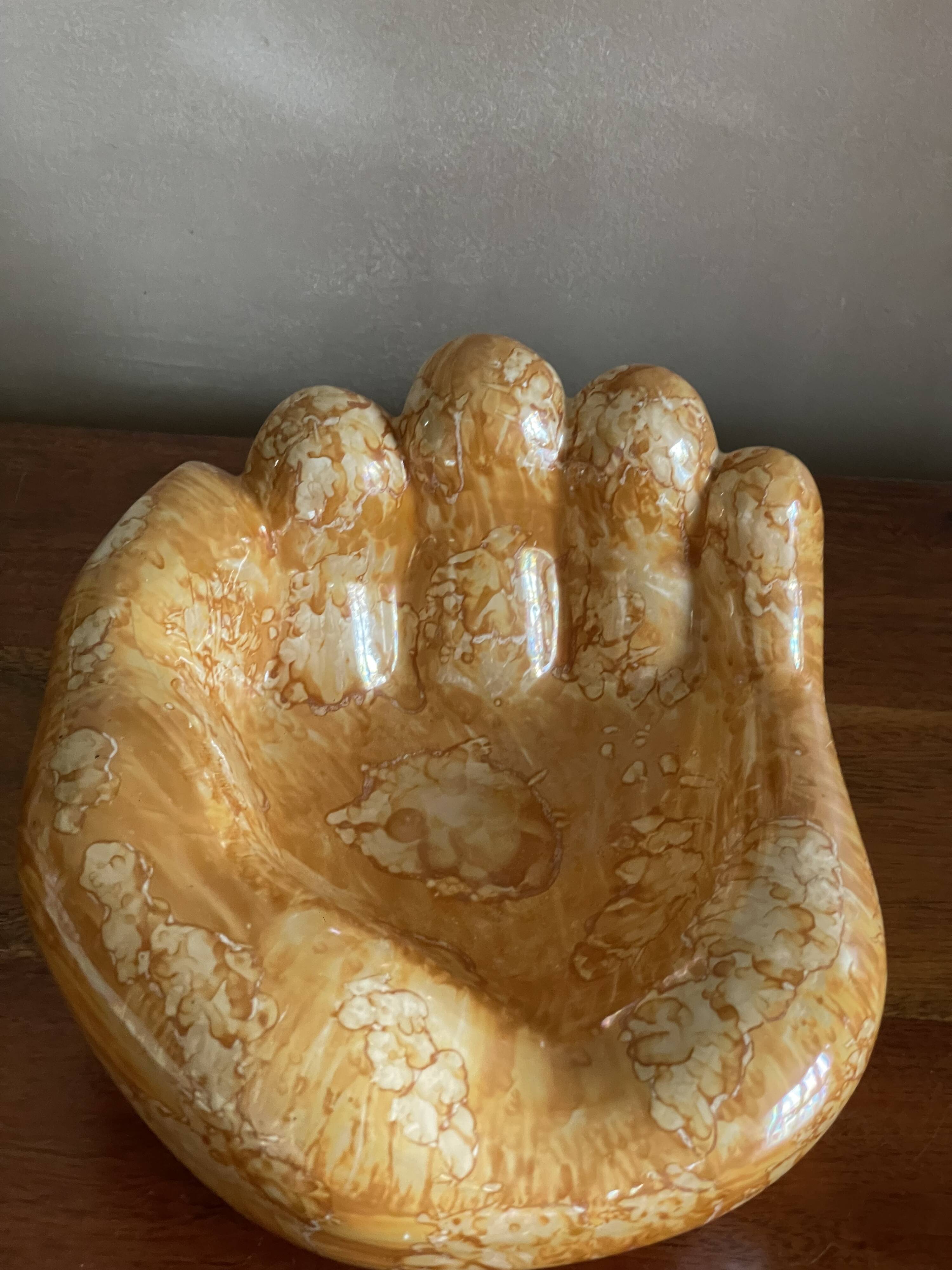 Large hand pocket