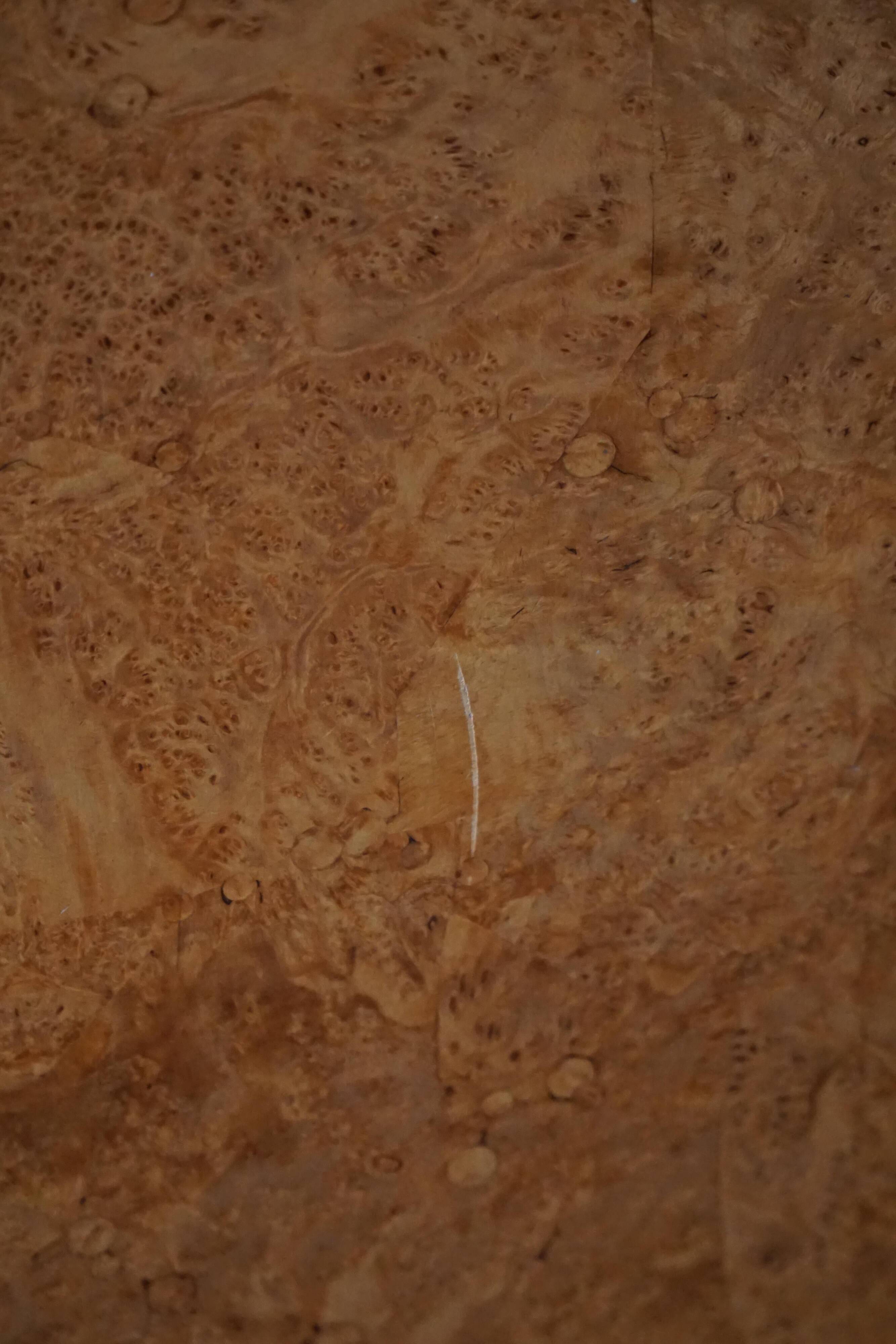 Antique Swedish table with a tilting top from the early 19th century in birch, 1800-1850s.