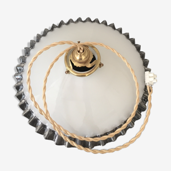 Old white opaline suspension and brass N°10