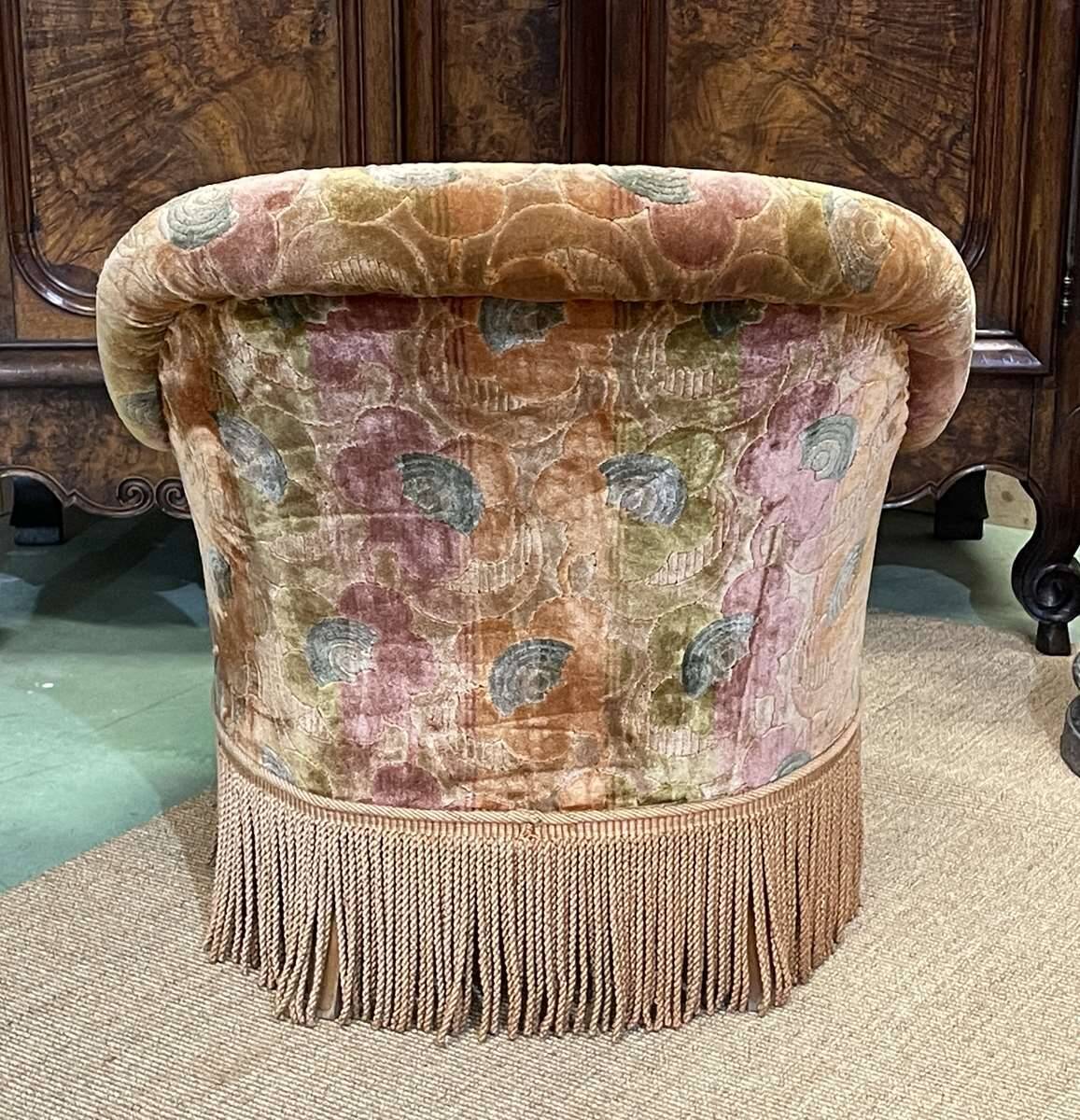 Toad armchair from the 1950s