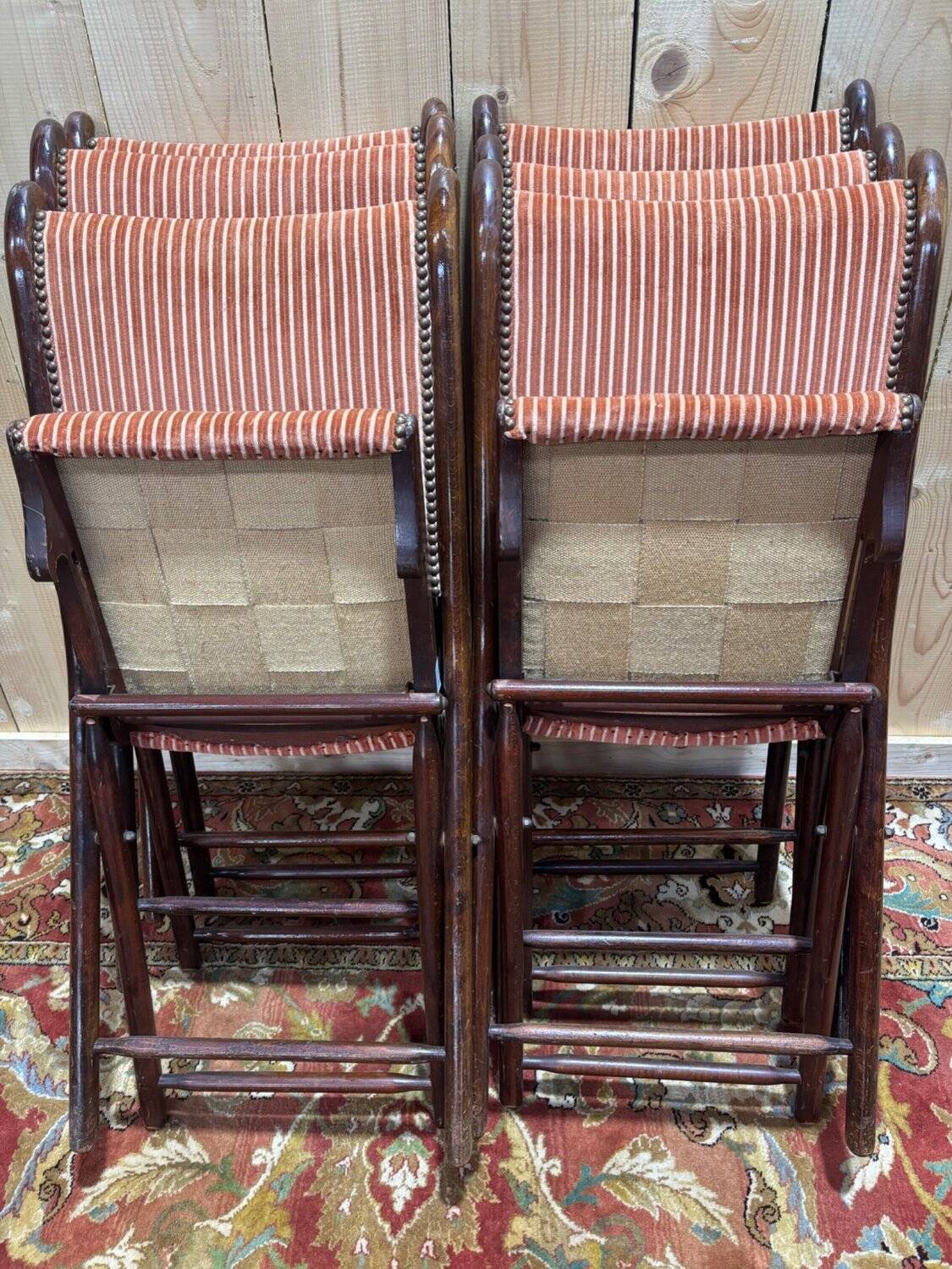 Set of 6 folding chairs in mahogany