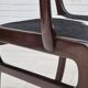 Années 1960, design danois par Ole Wanscher, fauteuil, bois d'acajou, peau de vache, retapissé.