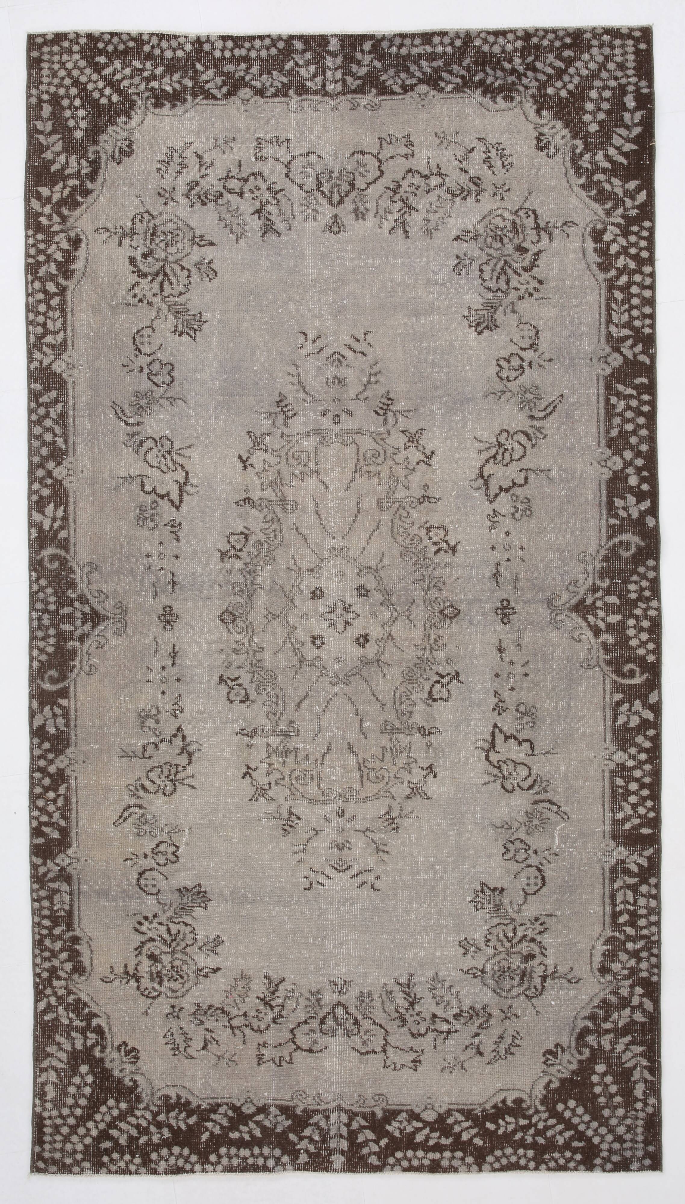 Rug For Living Room Classic Turkish Vintage Rug, 134x244Cm